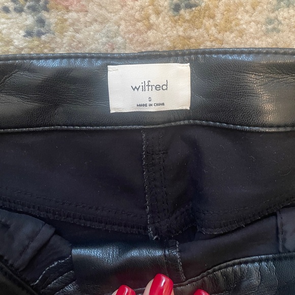 NWOT Cropped Aritzia Melina Pants - Picture 3 of 4